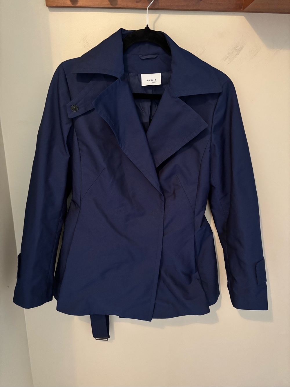 Akris Punto Deep Navy Tailored Trench Coat size 8